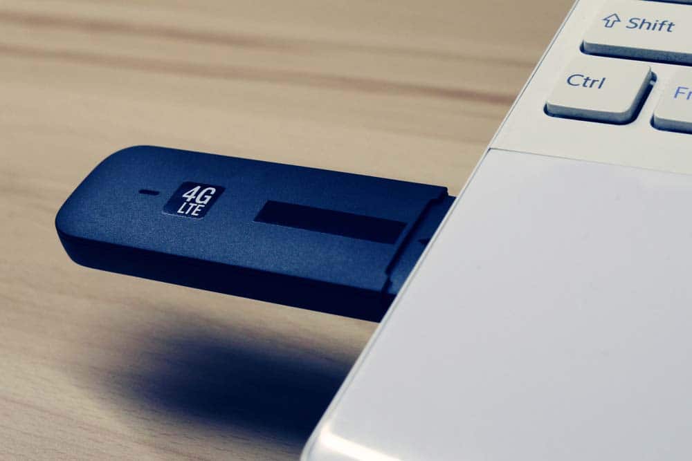 USB modem LTE 4G connected to the laptop
